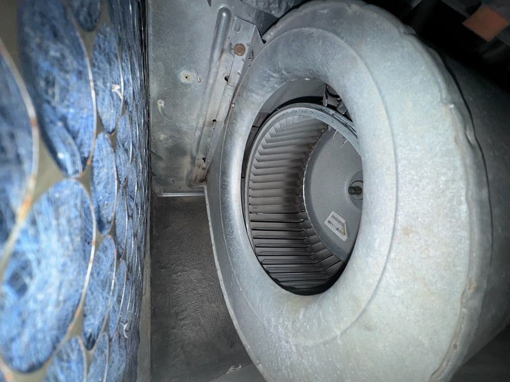 Gallery photos for Avoid Costly Repairs with Our Quick Blower Wheel Fix: Image #2