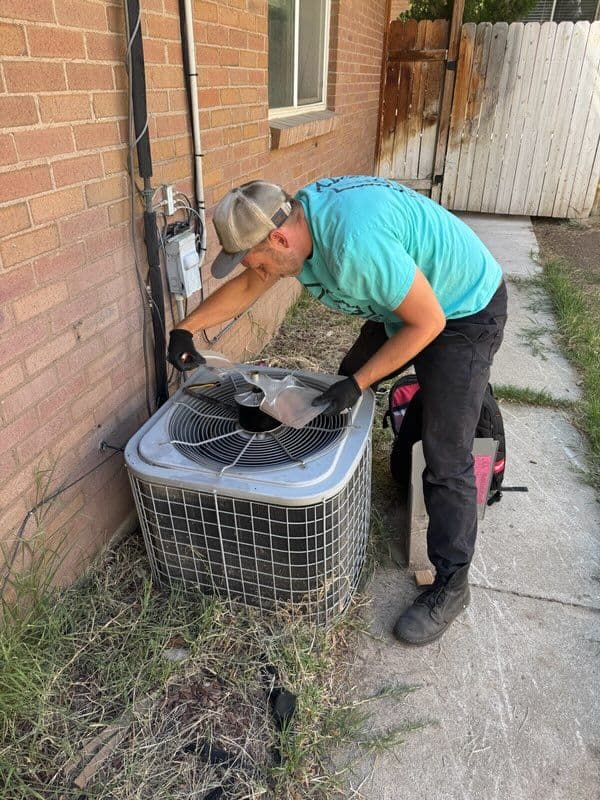 Gallery photos for Efficient A/C Repair Keeps Holliday Homes Cool: Image #2