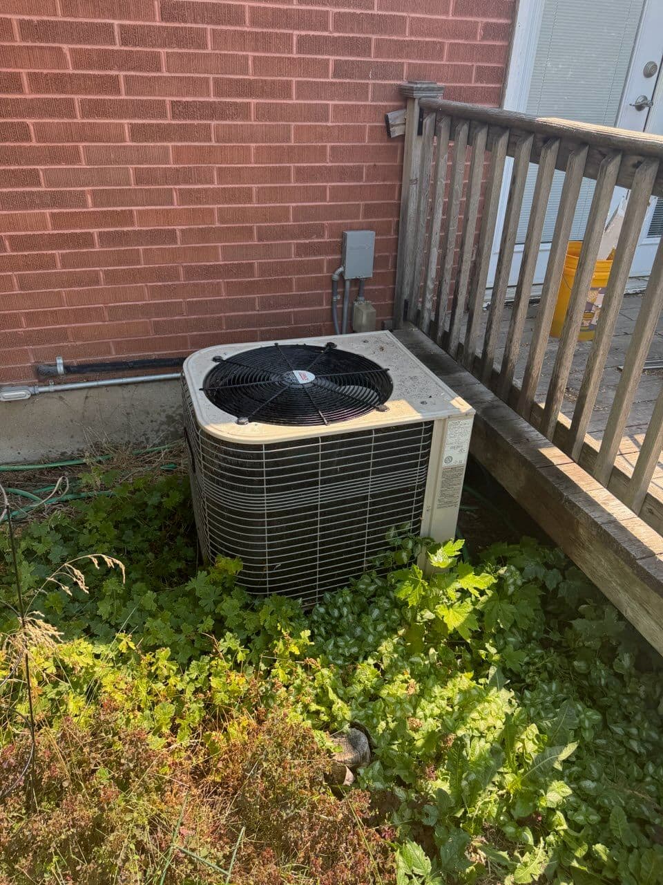 Refresh Your AC With Skilled Refrigerant Recharges image