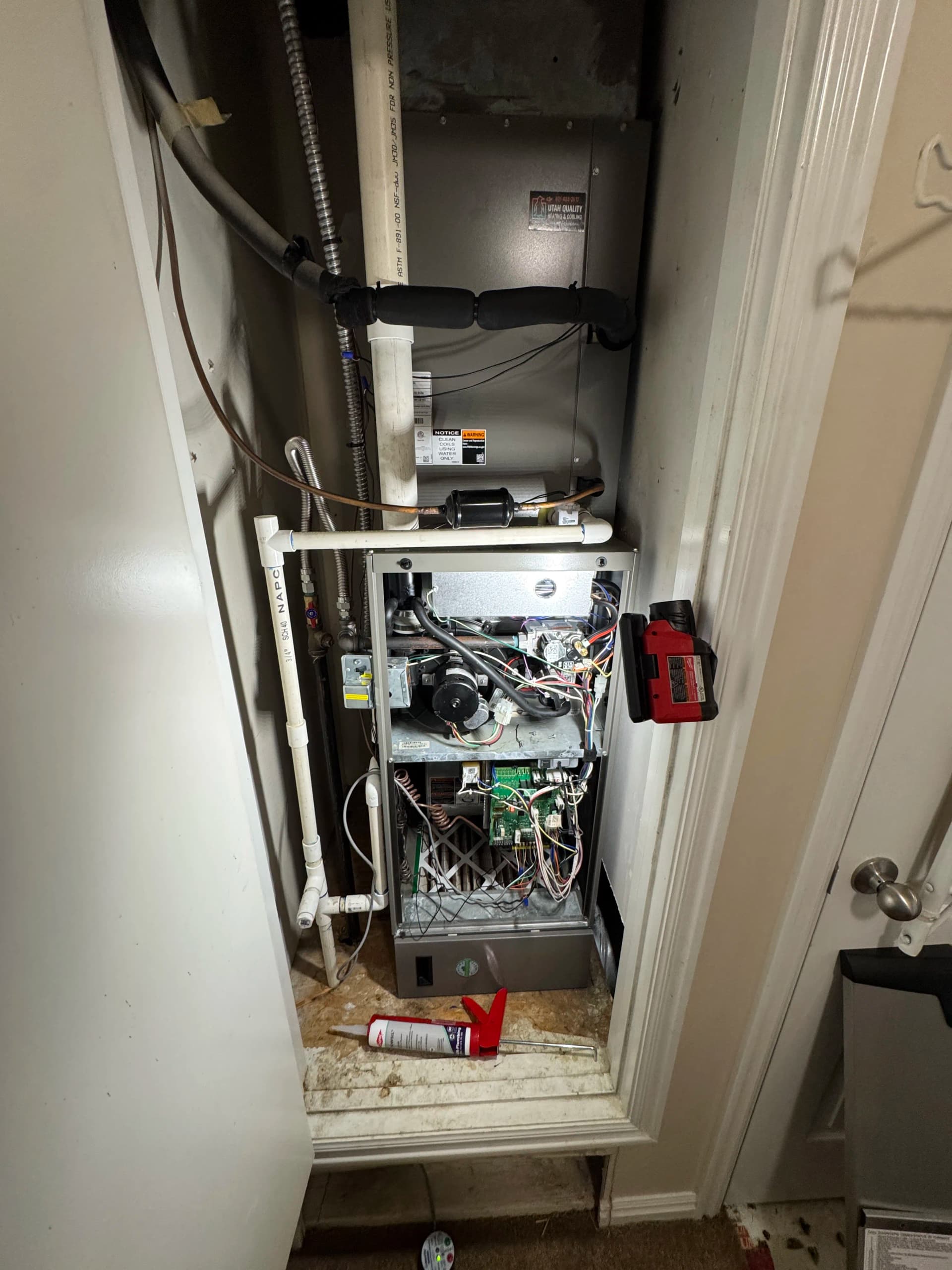 Safety Switch and Drain Pan Install in Pleasant Grove image